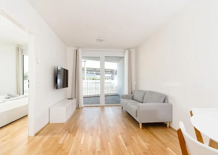 Апартаменти Whats-app Self-check-in - 1br Apartment, Near Airport,15 Min To Center