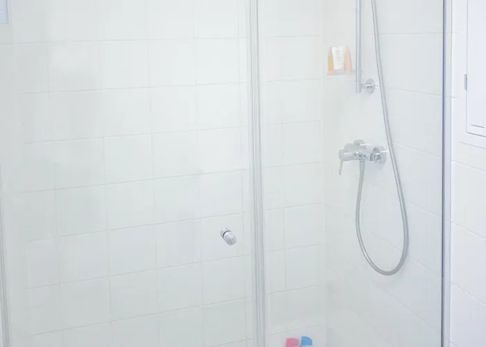 Whats-app Self-check-in - 1br Apartment, Near Airport,15 Min To Center * Відень
